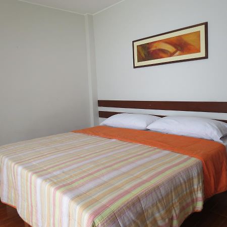 Miraflores Inn Ліма Екстер'єр фото